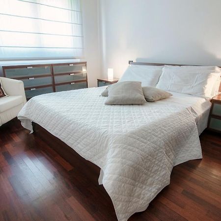 Joivy Splendid Flat W Terrace Near Lake Como Bagian luar foto